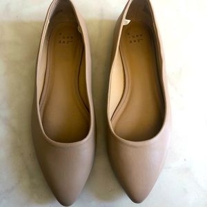 A new day beige pointed toe flats Sz 6.5